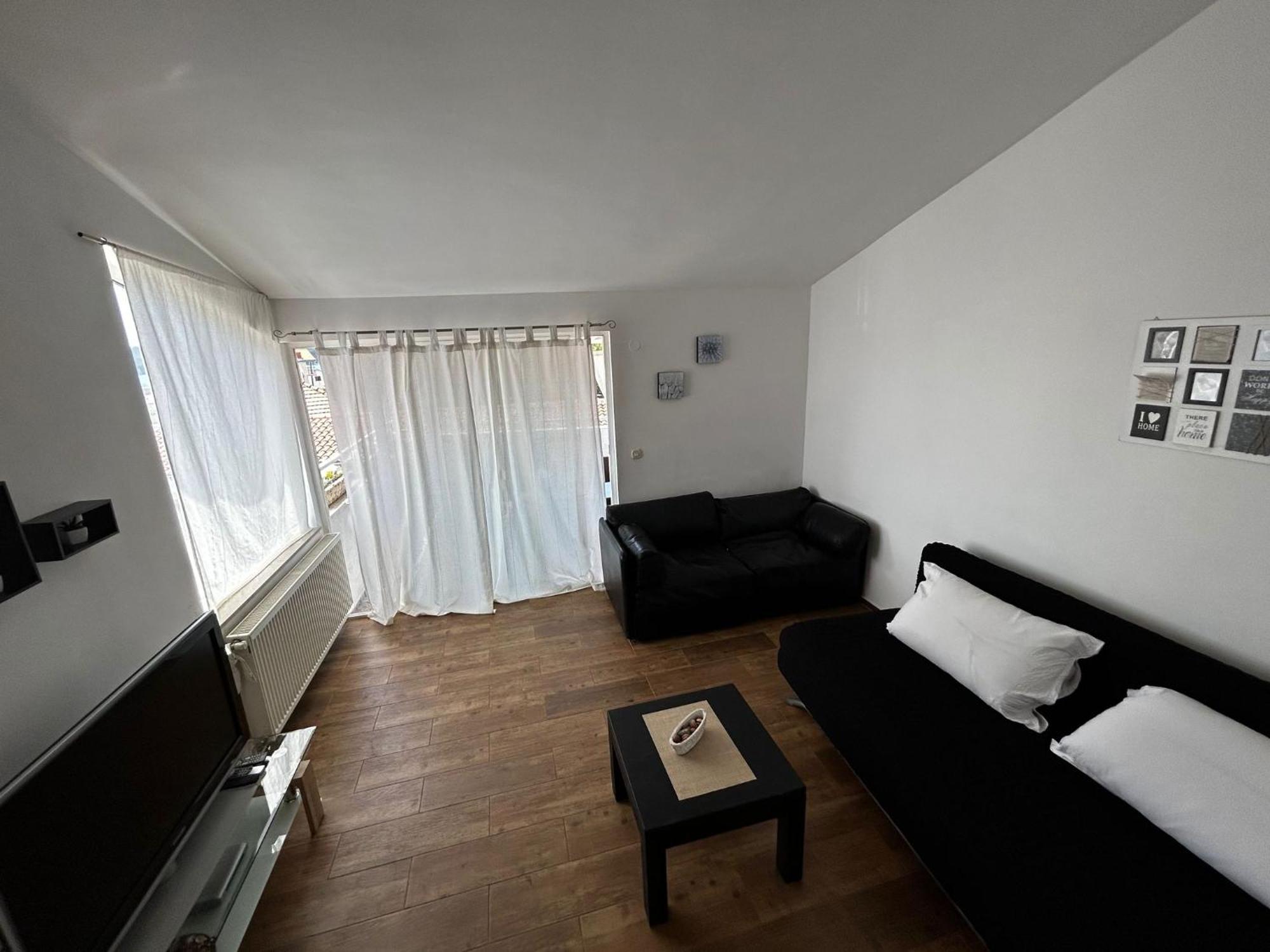 Apartments Petrovic 皮罗瓦茨 外观 照片